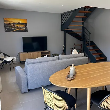Maison Neuve Apartment Bressolles (Ain)