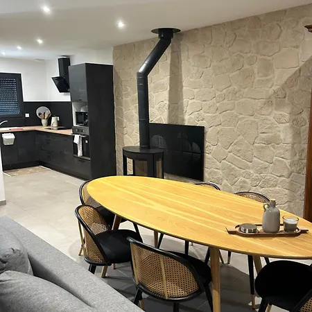 Maison Neuve * Bressolles (Ain)